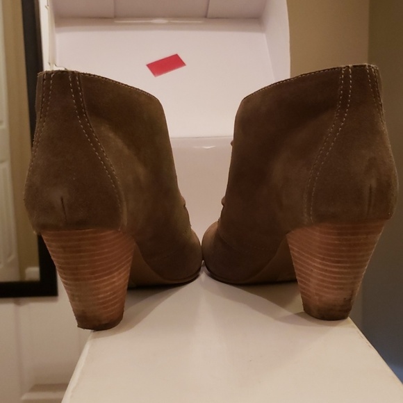 Donated: ALDO Ceilla Suede Booties! - Picture 6 of 7